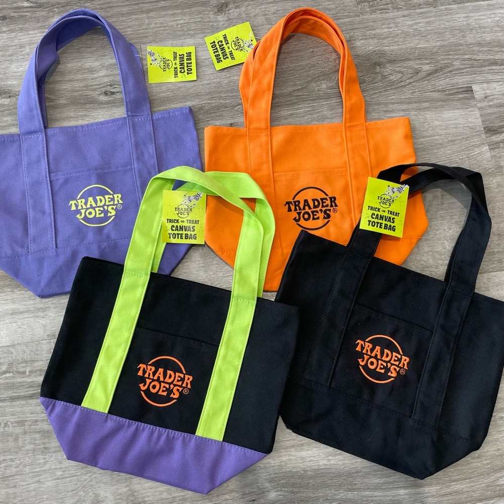 NWT Trader Joe’s mini totes, set of 4